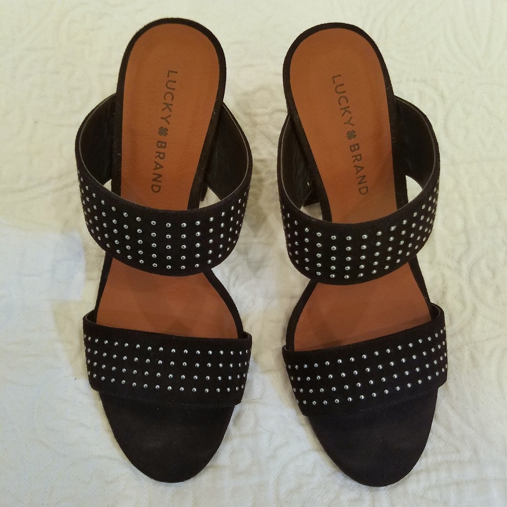 Lucky Brand black pumps